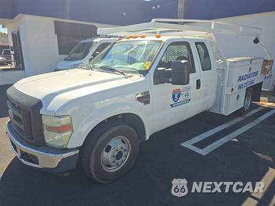 2008 Ford Super Duty F-350 Cab Chassis XL Extended Cab w/Rear Doors DRW