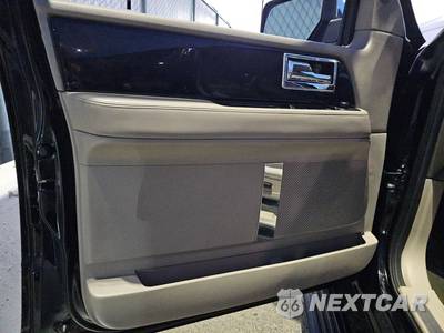 2016 Lincoln Navigator Select - zdjęcie 9 z 35 - miniatura