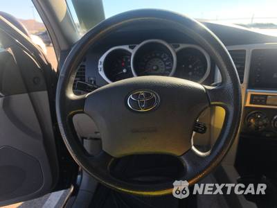 2005 Toyota 4Runner SR5 - zdjęcie 10 z 39 - miniatura