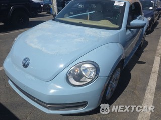 2015 Volkswagen Beetle Convertible 1.8T w/Sound & Navigation