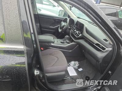 2023 Toyota Highlander L - zdjęcie 8 z 29 - miniatura