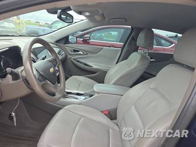 2017 Chevrolet Malibu LT 1LT - zdjęcie 7 z 50 - miniatura