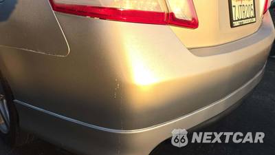 2010 Toyota Camry SE - zdjęcie 30 z 33 - miniatura