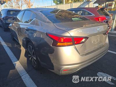 2019 Nissan Altima SR - zdjęcie 6 z 55 - miniatura