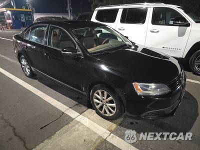 2011 Volkswagen Jetta Sedan SE - zdjęcie 3 z 32 - miniatura