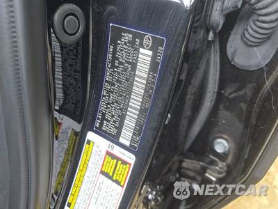 2026 Toyota Camry LE - zdjęcie 14 z 21 - miniatura