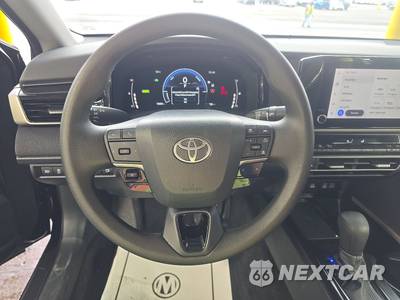 2026 Toyota Camry LE - zdjęcie 10 z 21 - miniatura