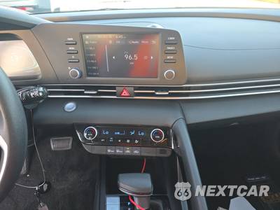 2026 Hyundai Elantra Hybrid Blue - zdjęcie 11 z 20 - miniatura