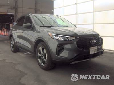 2025 Ford Escape ST-Line - zdjęcie 3 z 25 - miniatura