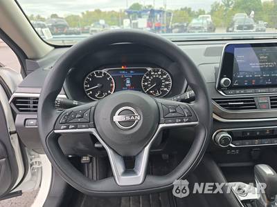 2025 Nissan Altima SV - zdjęcie 10 z 21 - miniatura