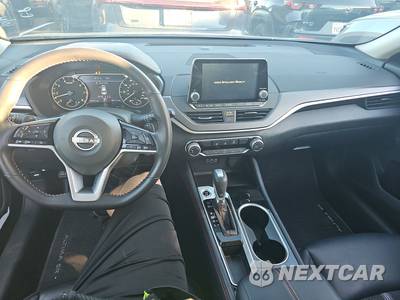 2025 Nissan Altima SR - zdjęcie 11 z 23 - miniatura