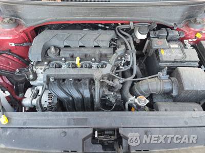 2025 Hyundai Venue SEL - zdjęcie 15 z 28 - miniatura