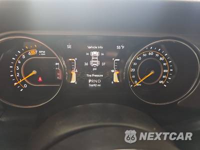 2019 Jeep Wrangler Unlimited Sahara - zdjęcie 12 z 39 - miniatura