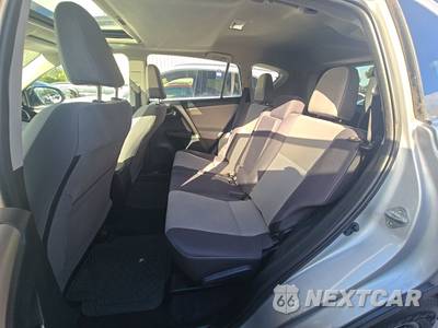 2015 Toyota RAV4 XLE - zdjęcie 13 z 18 - miniatura