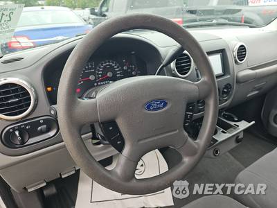 2004 Ford Expedition XLS - zdjęcie 10 z 30 - miniatura