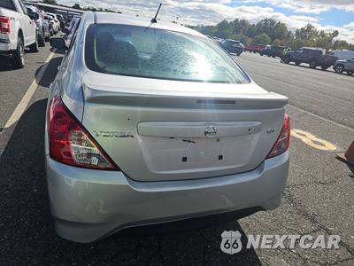 2019 Nissan Versa Sedan SV - zdjęcie 5 z 37 - miniatura