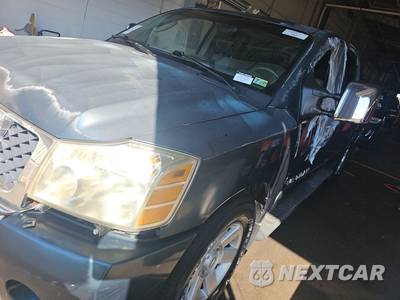2005 Nissan TITAN LE Crew Cab Short Bed