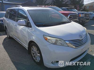 2011 Toyota Sienna Limited 7-Passenger 119.3" WB - zdjęcie 2 z 54 - miniatura