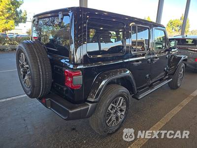 2025 Jeep Wrangler 4 Door Sahara - zdjęcie 4 z 21 - miniatura