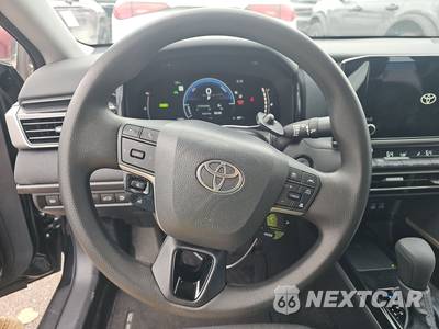 2026 Toyota Camry LE - zdjęcie 10 z 30 - miniatura