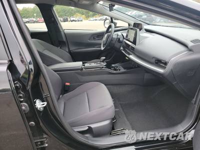 2026 Toyota Prius LE - zdjęcie 8 z 26 - miniatura