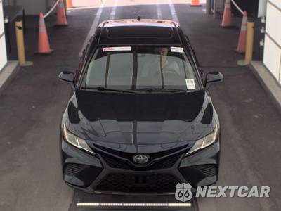 2019 Toyota Camry SE - zdjęcie 2 z 20 - miniatura