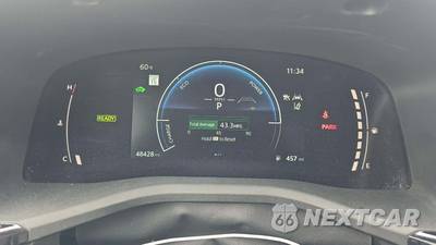 2025 Toyota Camry LE - zdjęcie 17 z 35 - miniatura