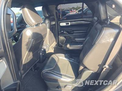 2021 Ford Explorer ST - zdjęcie 13 z 22 - miniatura