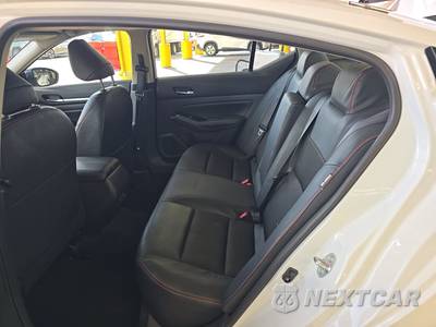 2025 Nissan Altima SR - zdjęcie 13 z 31 - miniatura