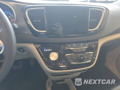 2023 Chrysler Pacifica Touring L 121.6" WB - zdjęcie 11 z 35 - miniatura