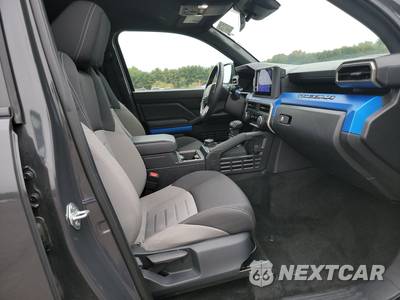 2025 Toyota Tacoma TRD Off-Road Crew Cab Medium Bed - zdjęcie 8 z 32 - miniatura