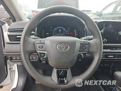 2025 Toyota Camry LE - zdjęcie 10 z 28 - miniatura