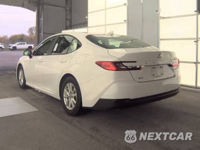 2025 Toyota Camry LE - zdjęcie 6 z 28 - miniatura