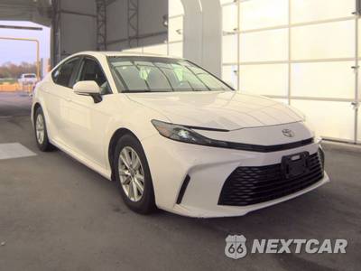 2025 Toyota Camry LE - zdjęcie 3 z 28 - miniatura