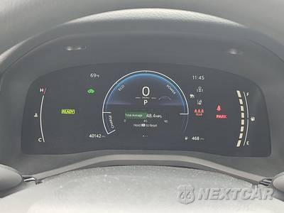 2025 Toyota Camry LE - zdjęcie 12 z 28 - miniatura