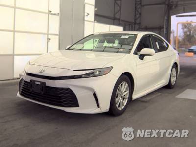 2025 Toyota Camry LE - zdjęcie 1 z 28 - miniatura