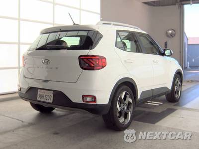 2025 Hyundai Venue SEL - zdjęcie 4 z 26 - miniatura