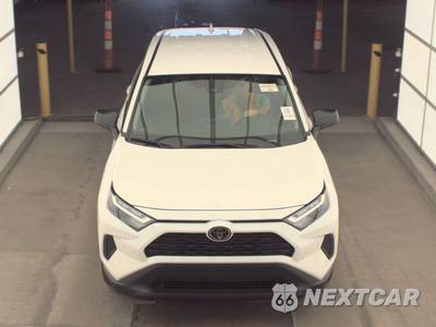 2025 Toyota RAV4 LE - zdjęcie 2 z 27 - miniatura