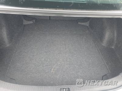 2026 Toyota Corolla LE Sedan - zdjęcie 16 z 22 - miniatura