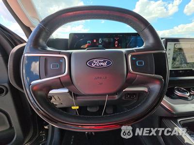 2025 Ford Expedition Platinum - zdjęcie 10 z 25 - miniatura
