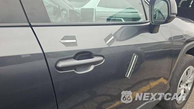 2025 Toyota RAV4 LE - zdjęcie 29 z 35 - miniatura