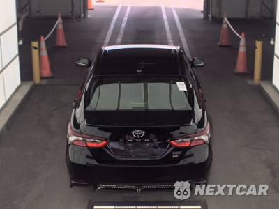 2021 Toyota Camry SE - zdjęcie 5 z 26 - miniatura
