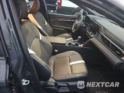 2026 Toyota Camry SE - zdjęcie 8 z 28 - miniatura