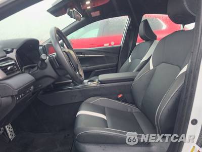 2026 Toyota Camry SE - zdjęcie 7 z 22 - miniatura
