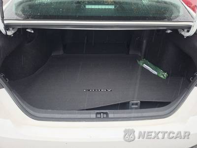 2026 Toyota Camry SE - zdjęcie 16 z 22 - miniatura
