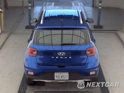 2025 Hyundai Venue SEL - zdjęcie 5 z 35 - miniatura