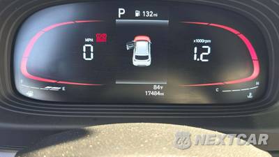 2025 Hyundai Venue SEL - zdjęcie 23 z 35 - miniatura