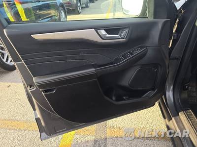 2022 Ford Escape SEL - zdjęcie 9 z 17 - miniatura