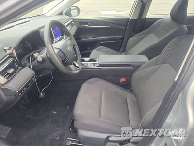 2025 Toyota Camry LE - zdjęcie 7 z 39 - miniatura