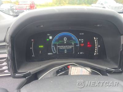 2025 Toyota Camry LE - zdjęcie 12 z 39 - miniatura